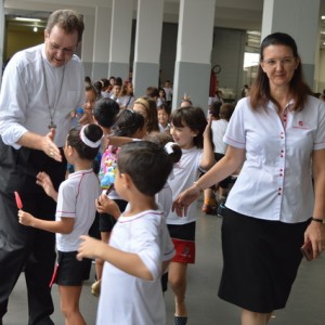 ARCEBISPO DOM ANUAR EM VISITA AO COLÉGIO SANTO INÁCIO