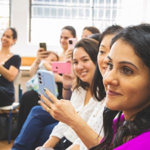 EDUCAÇÃO INFANTIL: SINGELOS GESTOS E SORRISOS, ORAÇÕES E BENÇÃOS - DIA DAS MÃES 2024