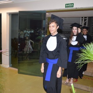 MISSA E FORMATURA DOS 9º ANOS E TERCEIRO ANO DO ENSINO MÉDIO