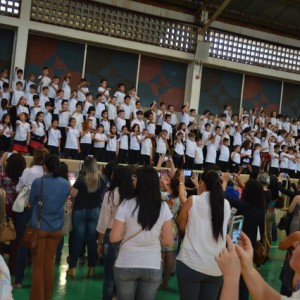 APRESENTAÇÕES EM HOMENAGEM AO DIA DAS MÃES