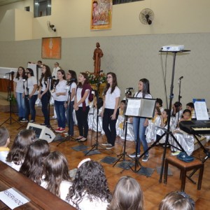 MISSA EM HOMENAGEM AS MÃES