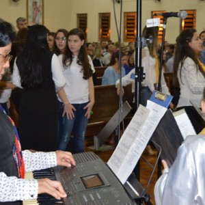 MISSA EM HOMENAGEM AS MÃES