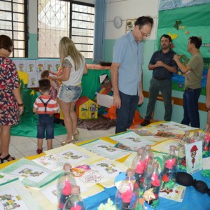 MOSTRA DE TRABALHOS 2016 - LITERATURA INFANTIL