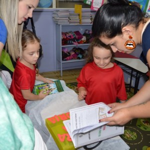 MOSTRA DE TRABALHOS 2016 - LITERATURA INFANTIL