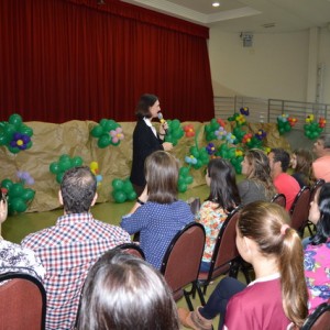 HOMENAGEM DA EDUCAÇÃO INFANTIL ÀS MÃES