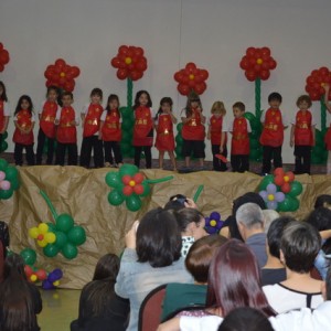 HOMENAGEM DA EDUCAÇÃO INFANTIL ÀS MÃES