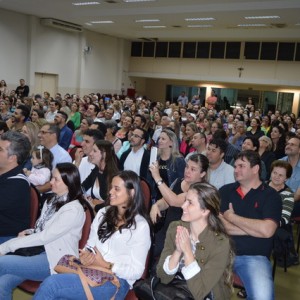 HOMENAGEM DA EDUCAÇÃO INFANTIL ÀS MÃES