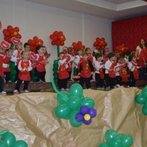 HOMENAGEM DA EDUCAÇÃO INFANTIL ÀS MÃES