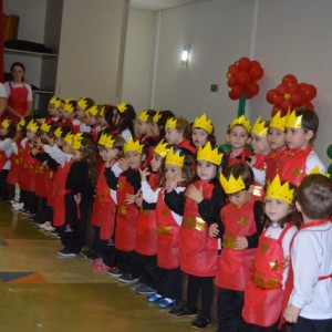 HOMENAGEM DA EDUCAÇÃO INFANTIL ÀS MÃES