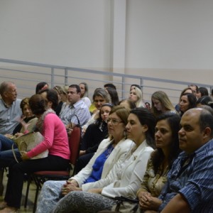 HOMENAGEM DA EDUCAÇÃO INFANTIL ÀS MÃES