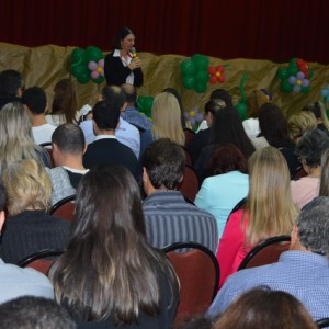 HOMENAGEM DA EDUCAÇÃO INFANTIL ÀS MÃES