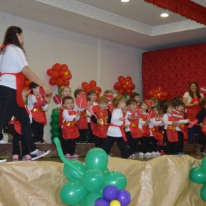 HOMENAGEM DA EDUCAÇÃO INFANTIL ÀS MÃES