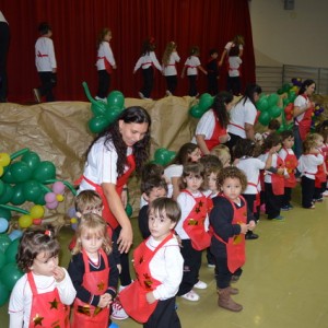 HOMENAGEM DA EDUCAÇÃO INFANTIL ÀS MÃES