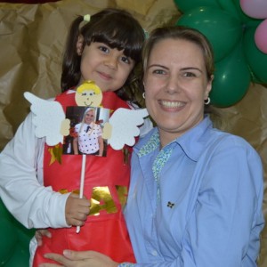 HOMENAGEM DA EDUCAÇÃO INFANTIL ÀS MÃES