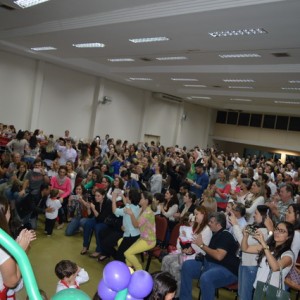 HOMENAGEM DA EDUCAÇÃO INFANTIL ÀS MÃES