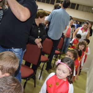 HOMENAGEM DA EDUCAÇÃO INFANTIL ÀS MÃES